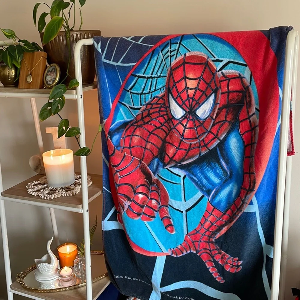 🕷️ Vintage 2001 Marvel Spider-Man Beach Towel – Bold & Collectible
